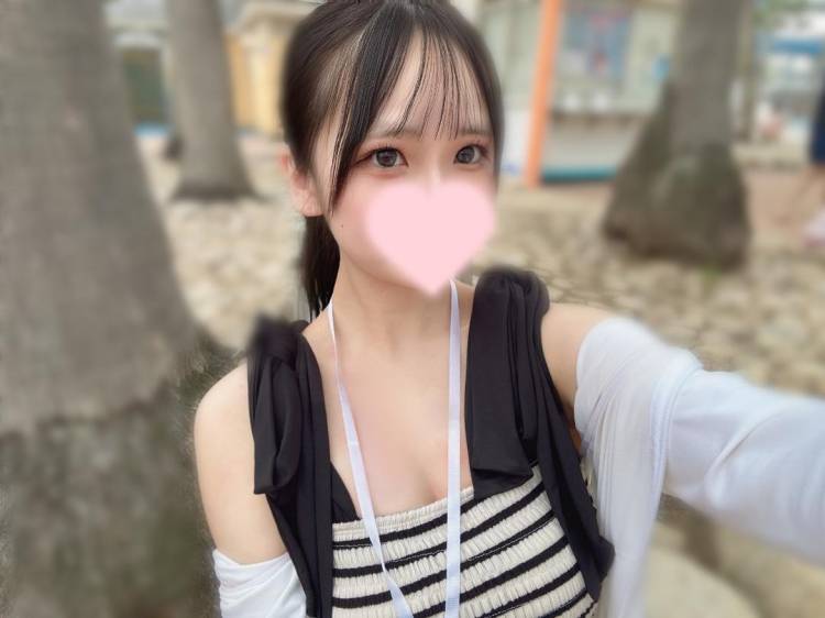 ねむ　色白でピンク色美巨乳☆敏感美少女の極上ご奉仕