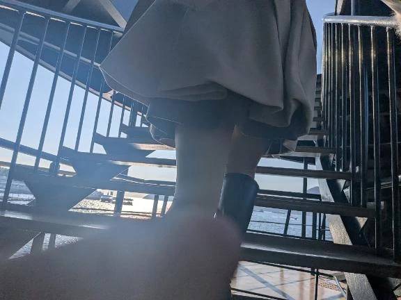 目覚ましより早く目が覚めて！