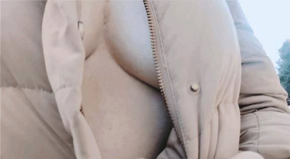 沢山人が乗ってる電車の中で…