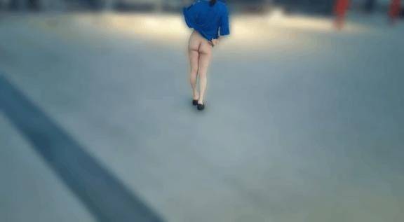 モヤシをムシャムシャ！