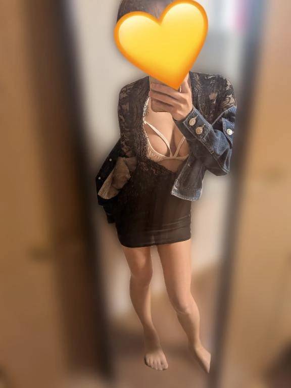 透けてるけど外歩けるのか？