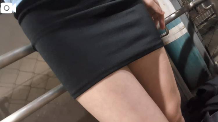 ノーパンノーブラで…