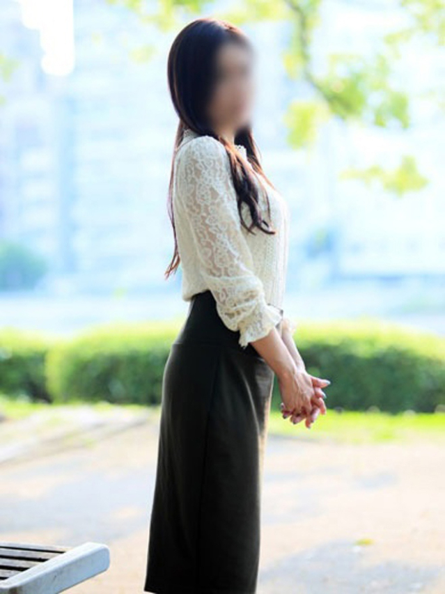 あいな（奥様鉄道69 広島店）