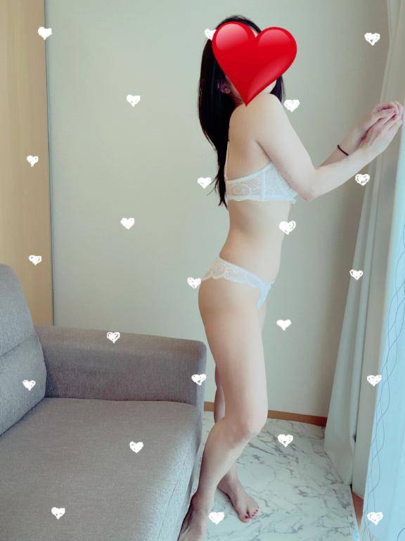 お題：今日は「派手髪の日」できないけどしてみたい髪色ありますか？に回答♪