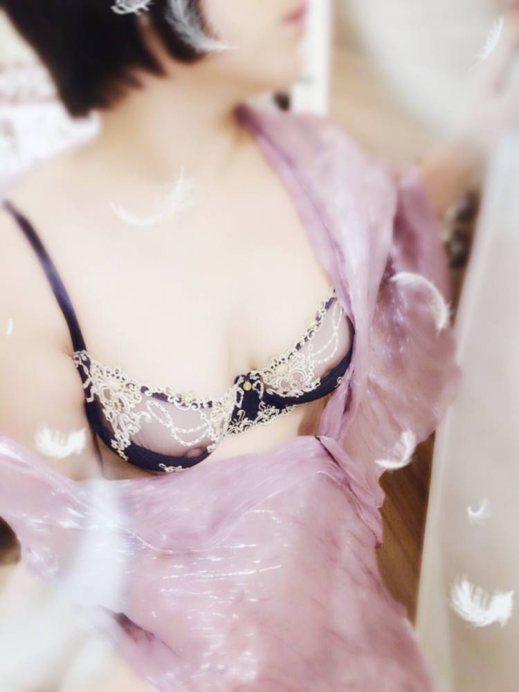 かおり☆（[オプション無料]人妻アクメ60分11000円～）