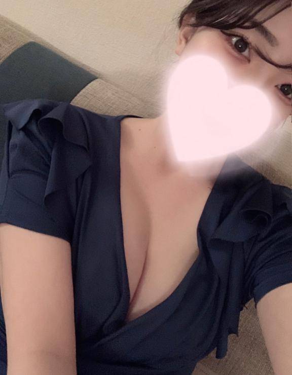 西村ももな