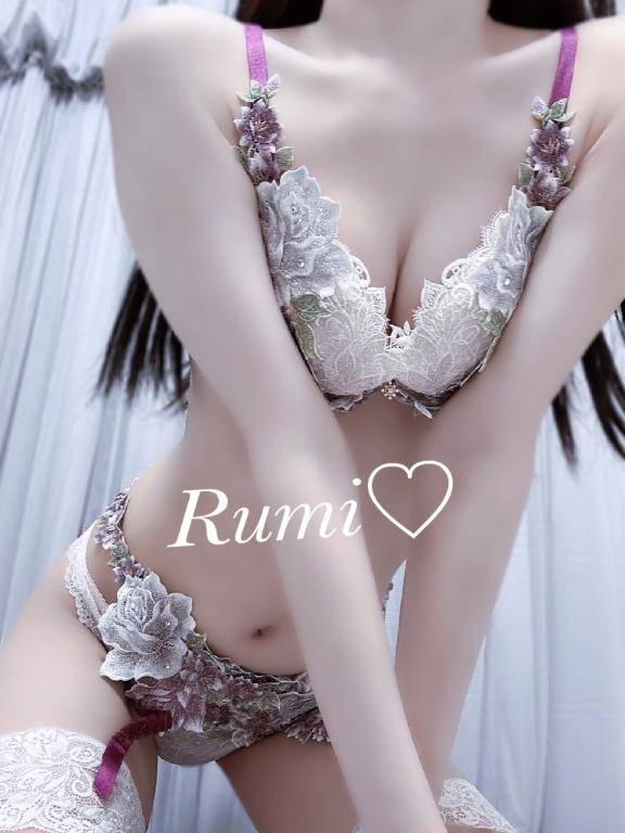 煌月るみ
