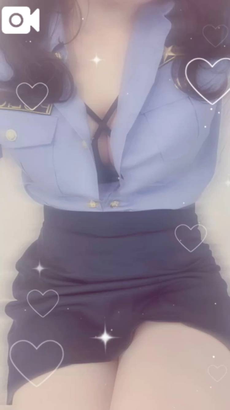 今日出勤〜🥹🥹（ ・)( ・）