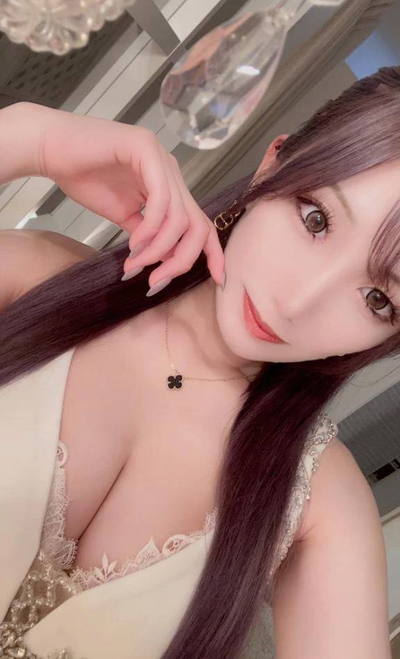 🪼19:00-4:00
