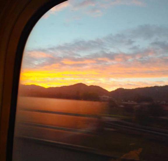 朝焼けの時間は短い🌅
