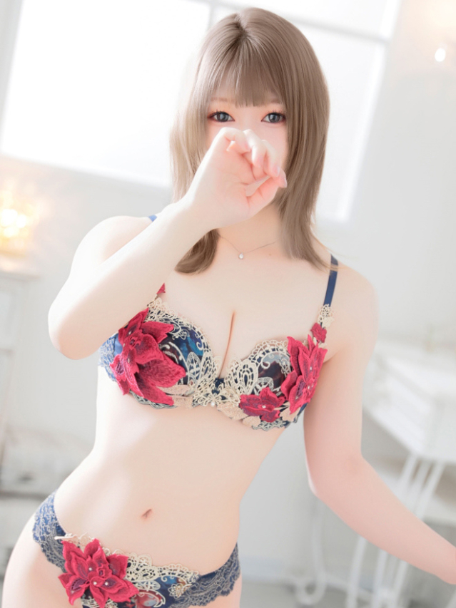 奏音（かのん）色白小柄アイドル（aroma ace.　東広島店）