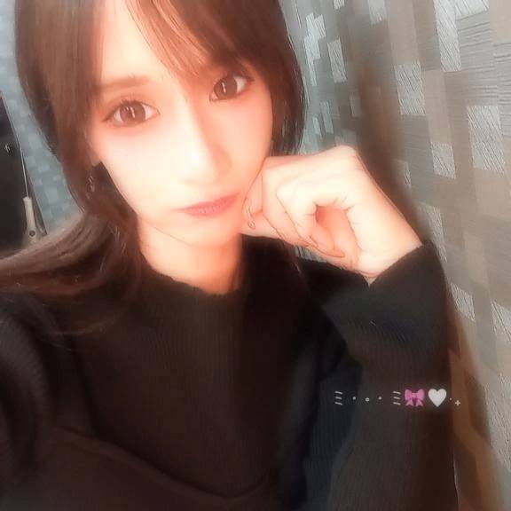 前髪切ってイメチェン❤️