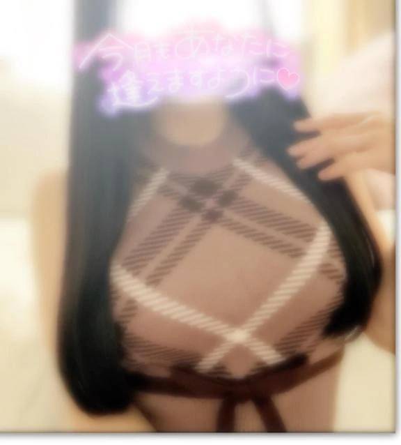 出勤です🎀 秋ニットお披露目🍁