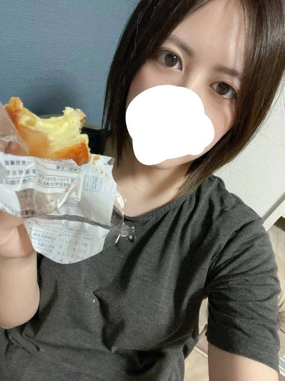Q.なんで自撮り載せないんですか