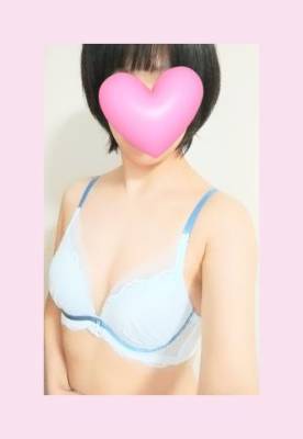 ゆいみ　禁断！欲しがりドM美人妻とリアル不倫体験！