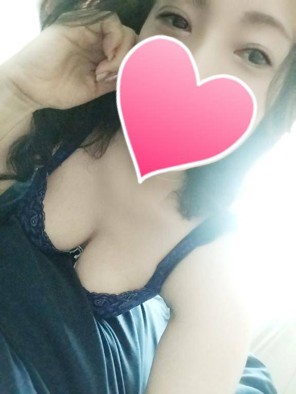 体験とうこ　爆乳を揺らしイキまくる変態妻