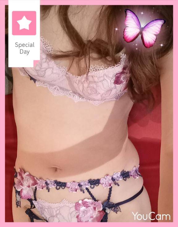 ともみ　甘えん坊な熟妻はご奉仕大好き♡