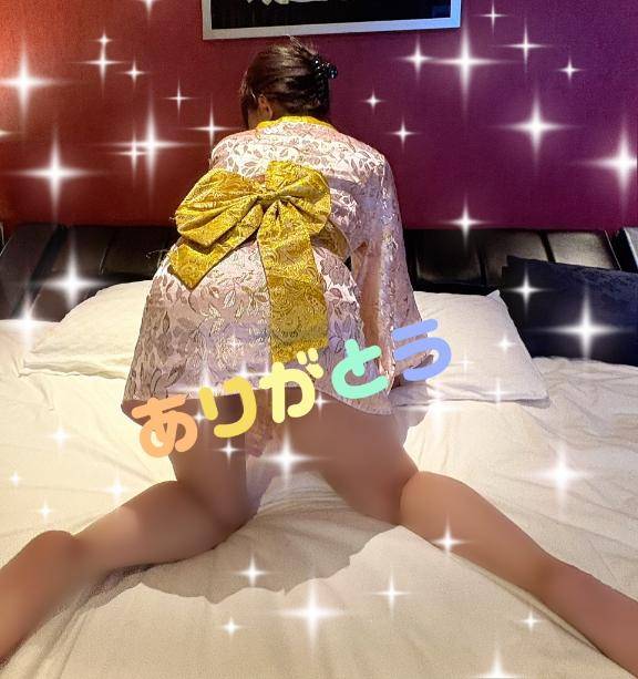 体験そら　全身性感帯！おマ〇コ常に濡れちゃってます芸人ならぬド淫乱美人♡