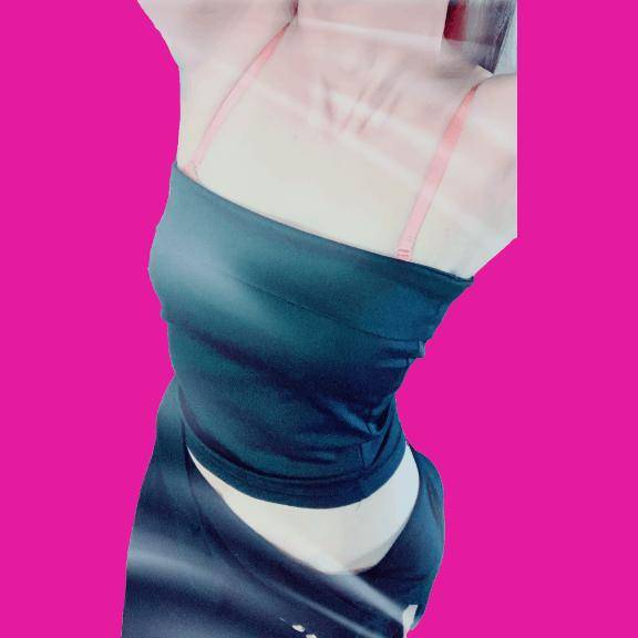 いずみ　色白超美肌の癒し巨乳☆熟女が魅せる極上フェラ