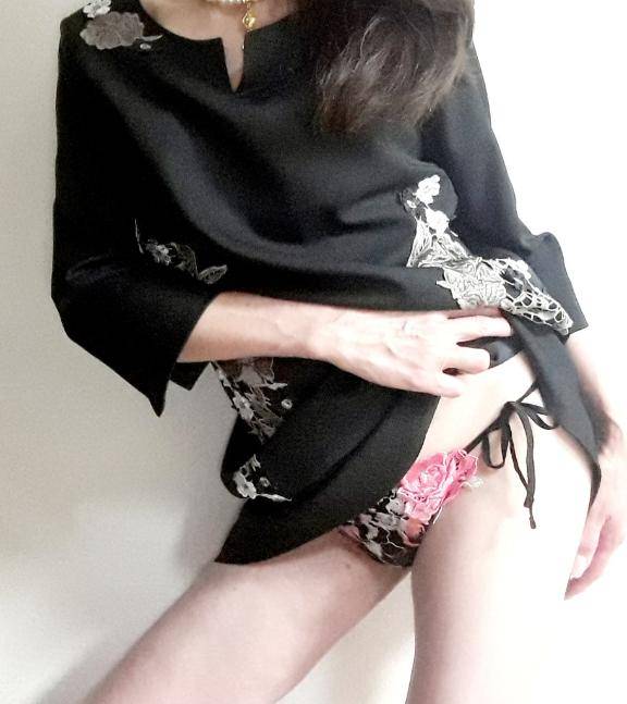 体験はな　熟女が魅せる”本気”のエロス