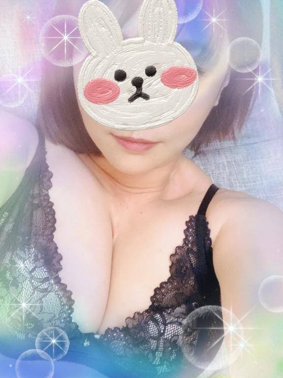 いくえ　F巨乳に秘めた性欲☆背徳の美人妻