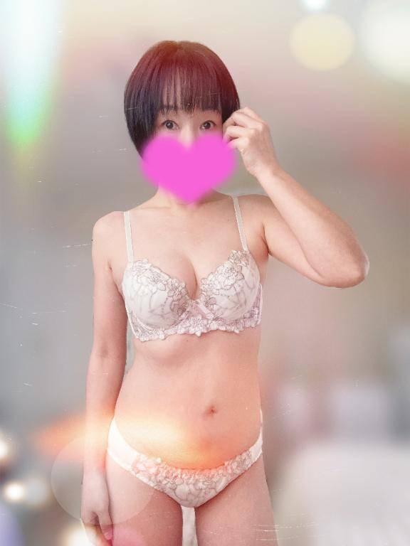 ともか　美熟で痴的なご奉仕妻☆母性溢れる完熟奥様