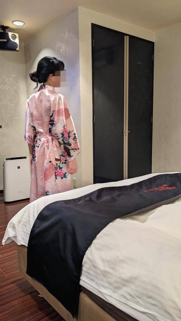 おとは　艶やかな細身ボディにまみれる☆美麗な人妻が乱れる