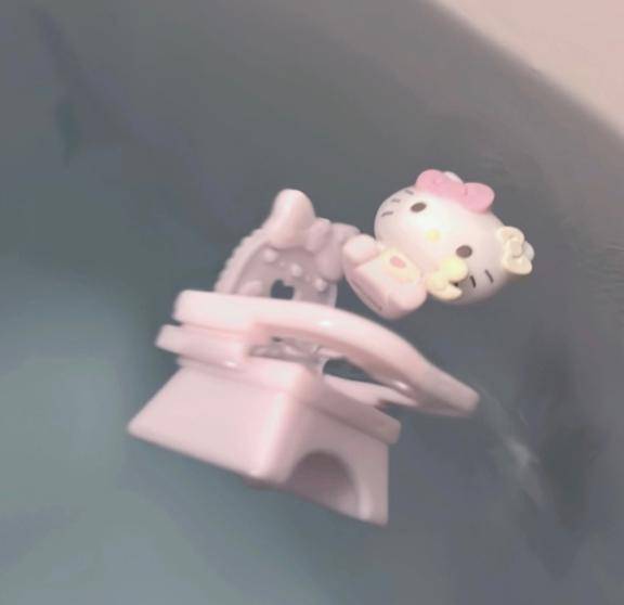 さおり　近所の美人妻と淫らな秘め事