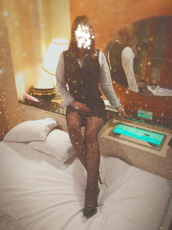 りほ　色香漂う美女の白い柔肌☆愛撫に揺れる超敏感美巨乳