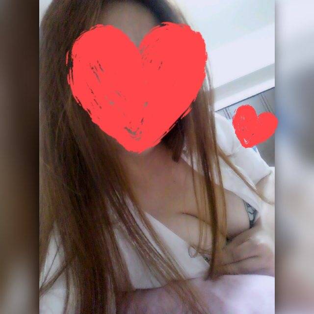 なつみ　こぼれんばかりの豊満な“Gカップ”もはや反則級！！