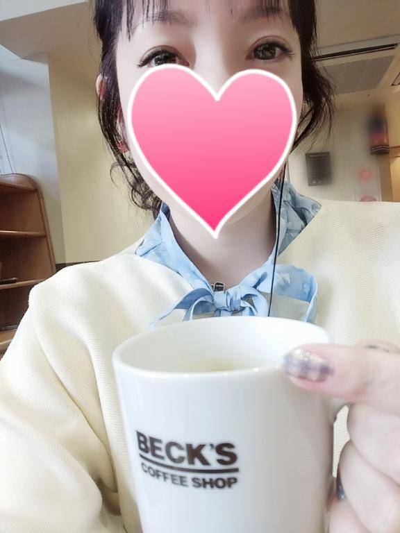 とうこ　爆乳を揺らしイキまくる変態妻