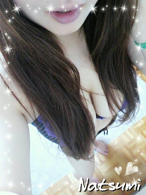 なつみ　こぼれんばかりの豊満な“Gカップ”もはや反則級！！