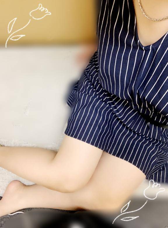 ひろえ　静かに燃える人妻の灯