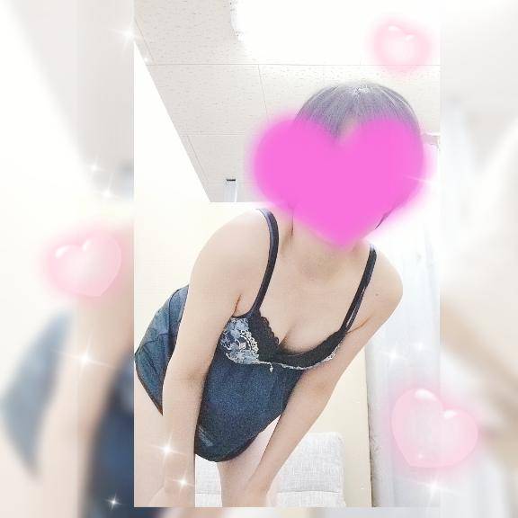 ゆいみ　禁断！欲しがりドM美人妻とリアル不倫体験！