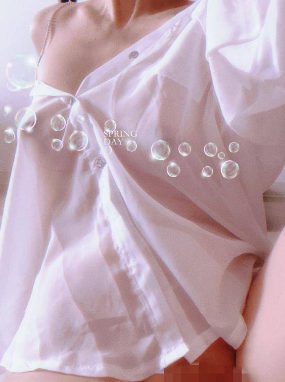 いずみ　色白超美肌の癒し巨乳☆熟女が魅せる極上フェラ