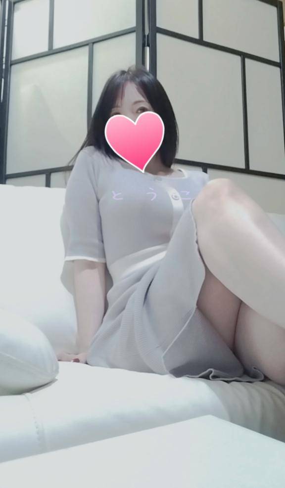 とうこ　爆乳を揺らしイキまくる変態妻