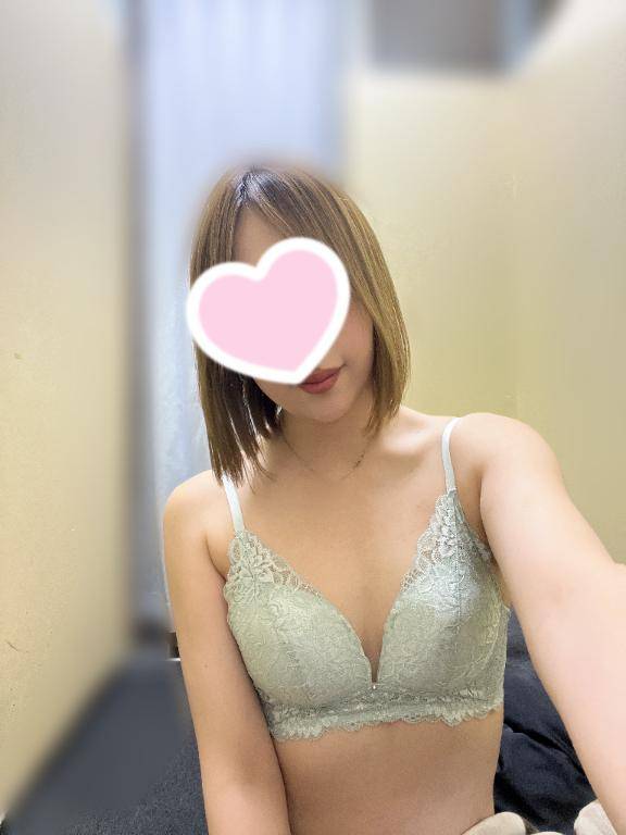 体験ちあき　微笑む白肌、変態本能解放