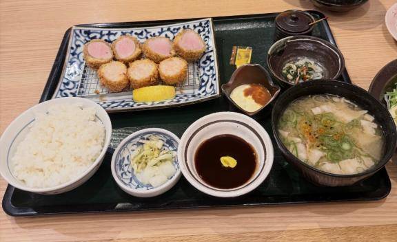 りりこ　Fカップ巨乳☆男を虜にする至高のスタイル！