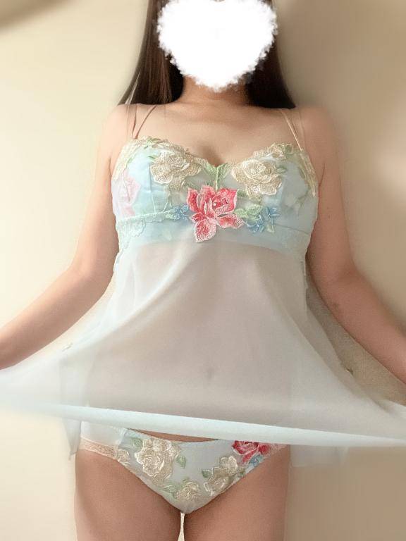 あおな　神美巨乳Ｆカップ☆可憐貴婦人の愛欲淫乱白書