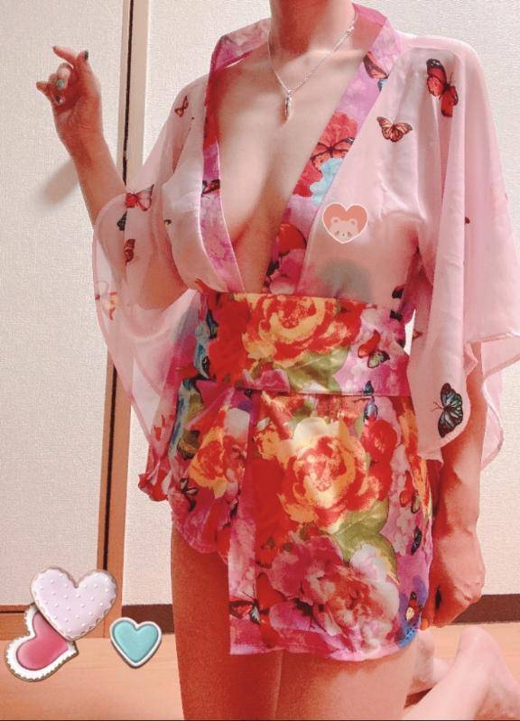 りりこ　Fカップ巨乳☆男を虜にする至高のスタイル！