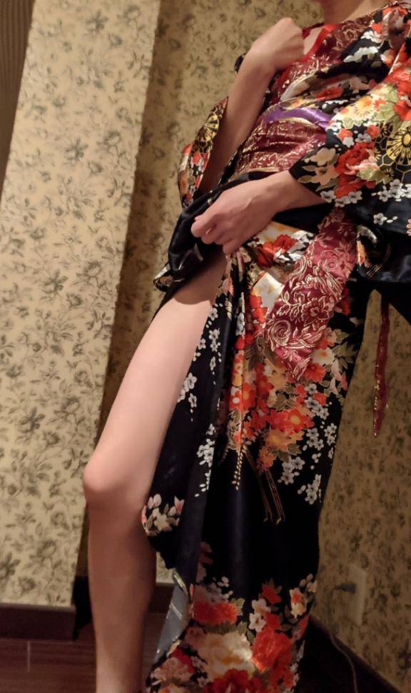 おとは　艶やかな細身ボディにまみれる☆美麗な人妻が乱れる