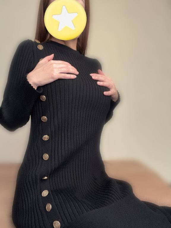 あおな　神美巨乳Ｆカップ☆可憐貴婦人の愛欲淫乱白書