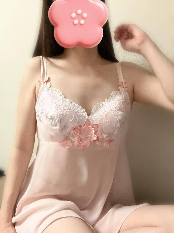 あおな　神美巨乳Ｆカップ☆可憐貴婦人の愛欲淫乱白書