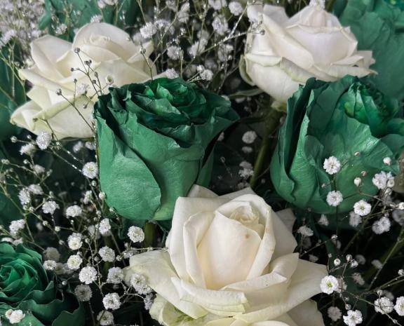 さおり　近所の美人妻と淫らな秘め事