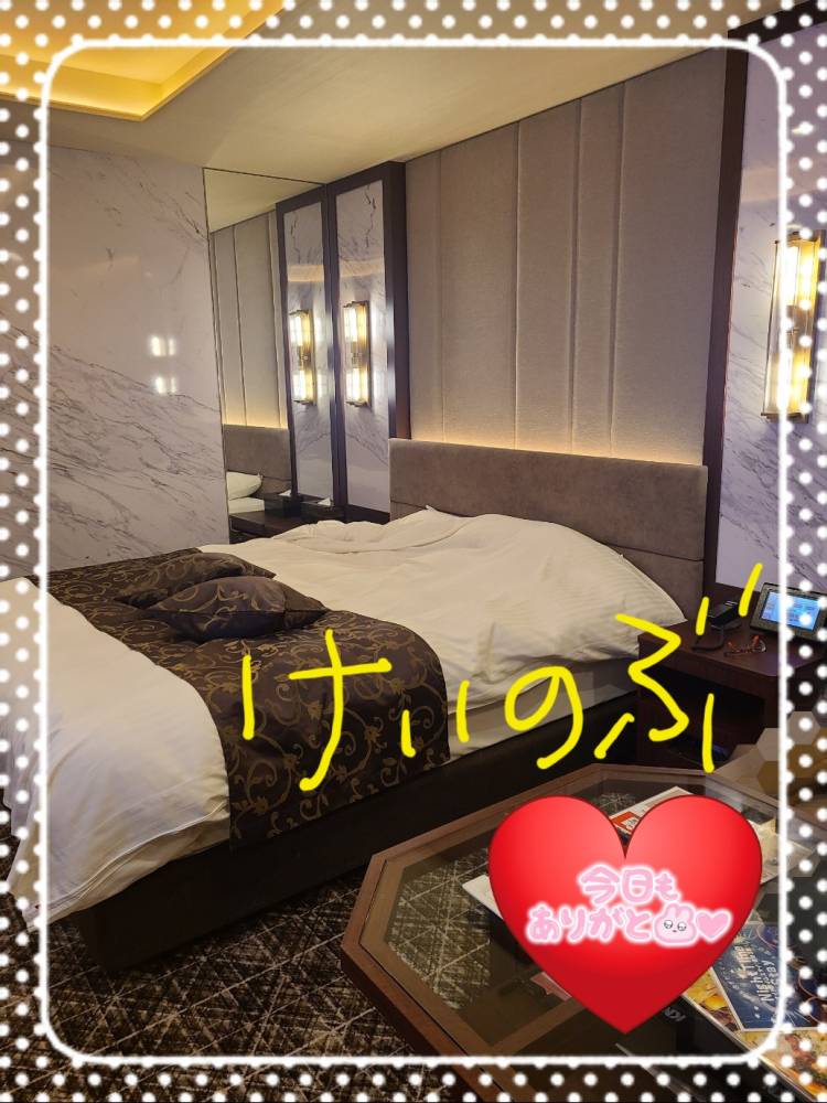 ゆみ　愛くるしい美人妻☆心に残る秘密の情事