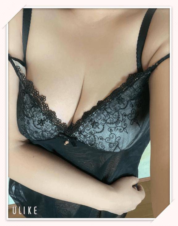 体験なおみ　欲張りなほどに責められたがりな淫乱巨乳♡