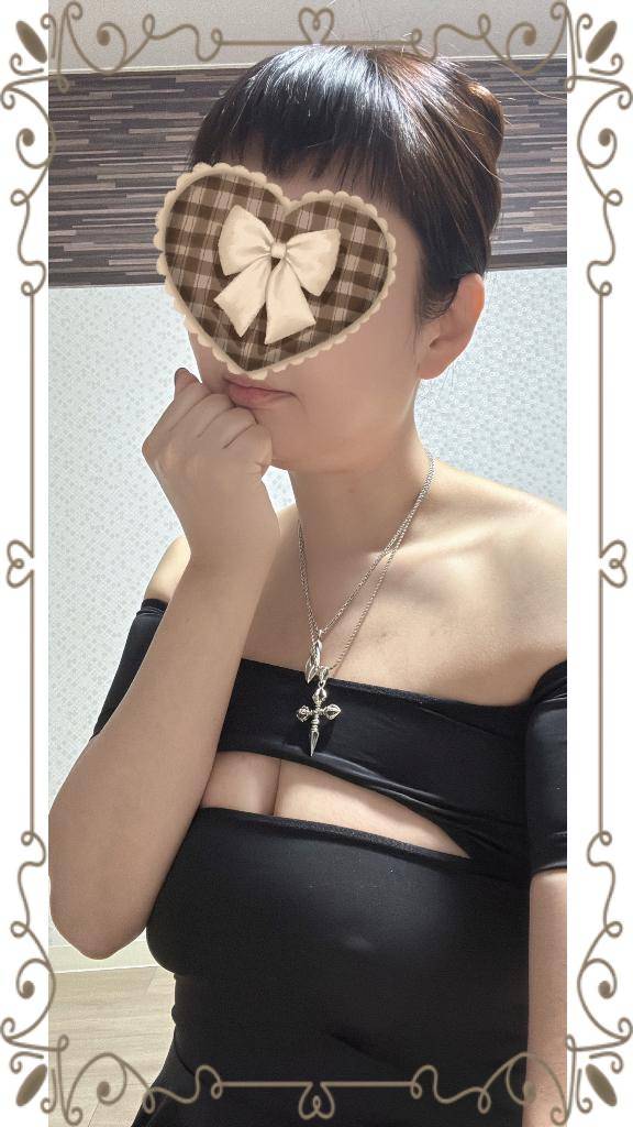 りりこ　Fカップ巨乳☆男を虜にする至高のスタイル！