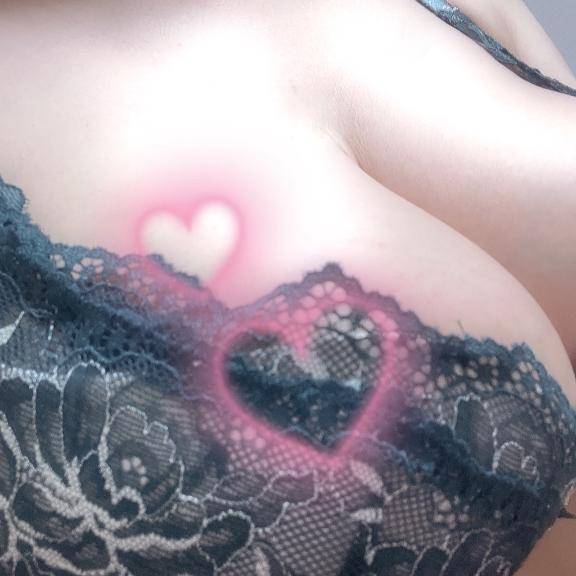 体験ゆえり　美尻揺れる極上アダルト☆色白美熟の密やかな誘惑