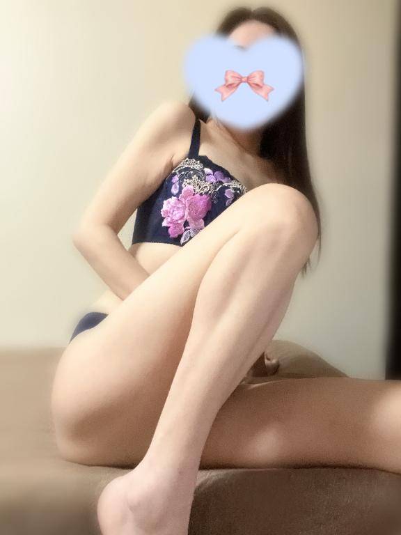 あおな　神美巨乳Ｆカップ☆可憐貴婦人の愛欲淫乱白書