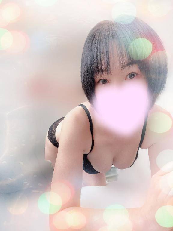 ともか　美熟で痴的なご奉仕妻☆母性溢れる完熟奥様